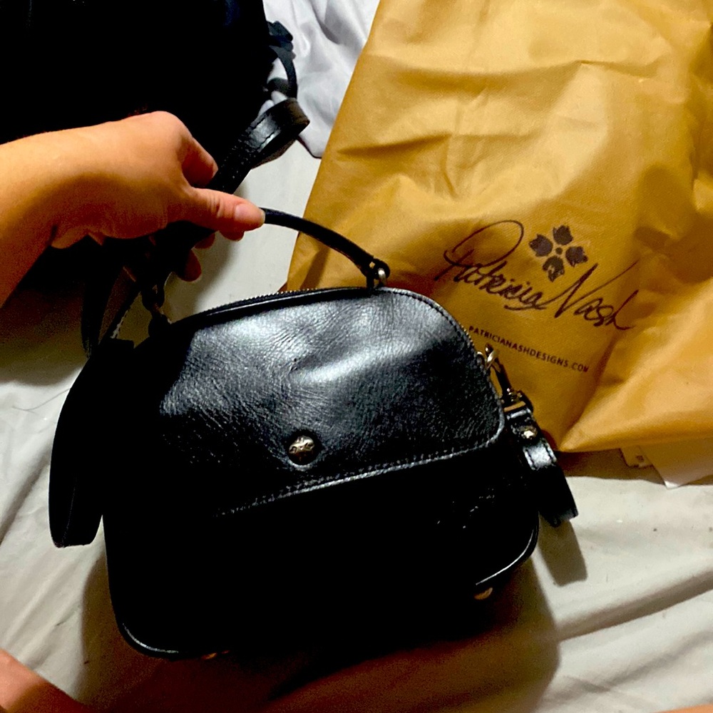 Patricia nash Marta top handle crossbody
